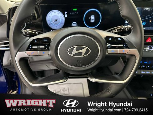 Certified 2025 Hyundai Elantra SEL image 20