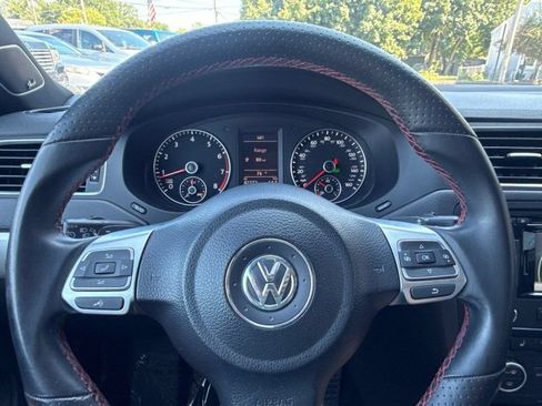 Used 2013 Volkswagen Jetta GLI Autobahn FWD image 22