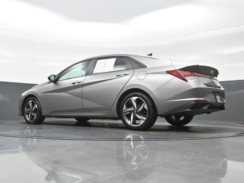 Certified 2023 Hyundai Elantra SEL w/ Convenience Package FWD image 26