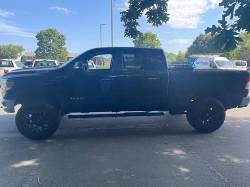 Used 2019 RAM 1500 Big Horn AWD/4WD image 2
