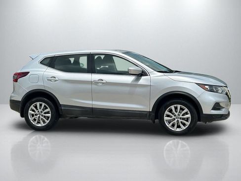 Used 2020 Nissan Rogue Sport S w/ Appearance Package FWD image 4