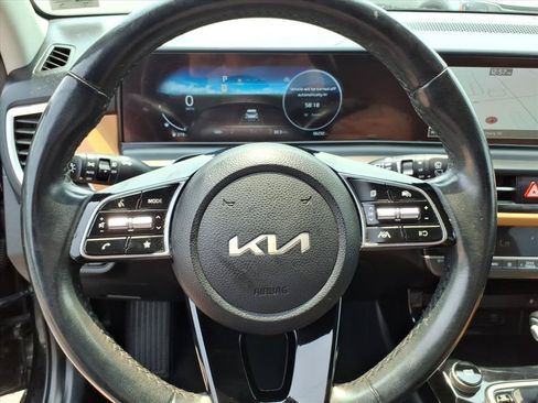 Used 2024 Kia Seltos EX AWD/4WD image 19