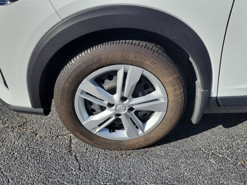 Certified 2024 Nissan Kicks S FWD image 4