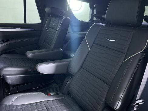 Certified 2026 Cadillac Escalade V w/ LPO, ONYX Package AWD/4WD image 15