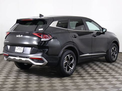 Used 2023 Kia Sportage LX AWD/4WD image 8