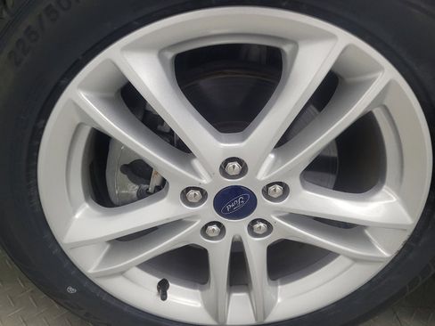 Used 2018 Ford Fusion S FWD image 31