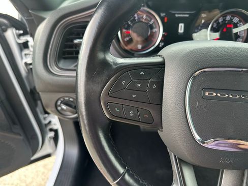 Used 2023 Dodge Challenger SXT image 12