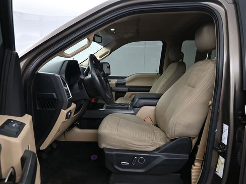 Used 2016 Ford F150 XLT w/ Equipment Group 302A Luxury AWD/4WD image 10
