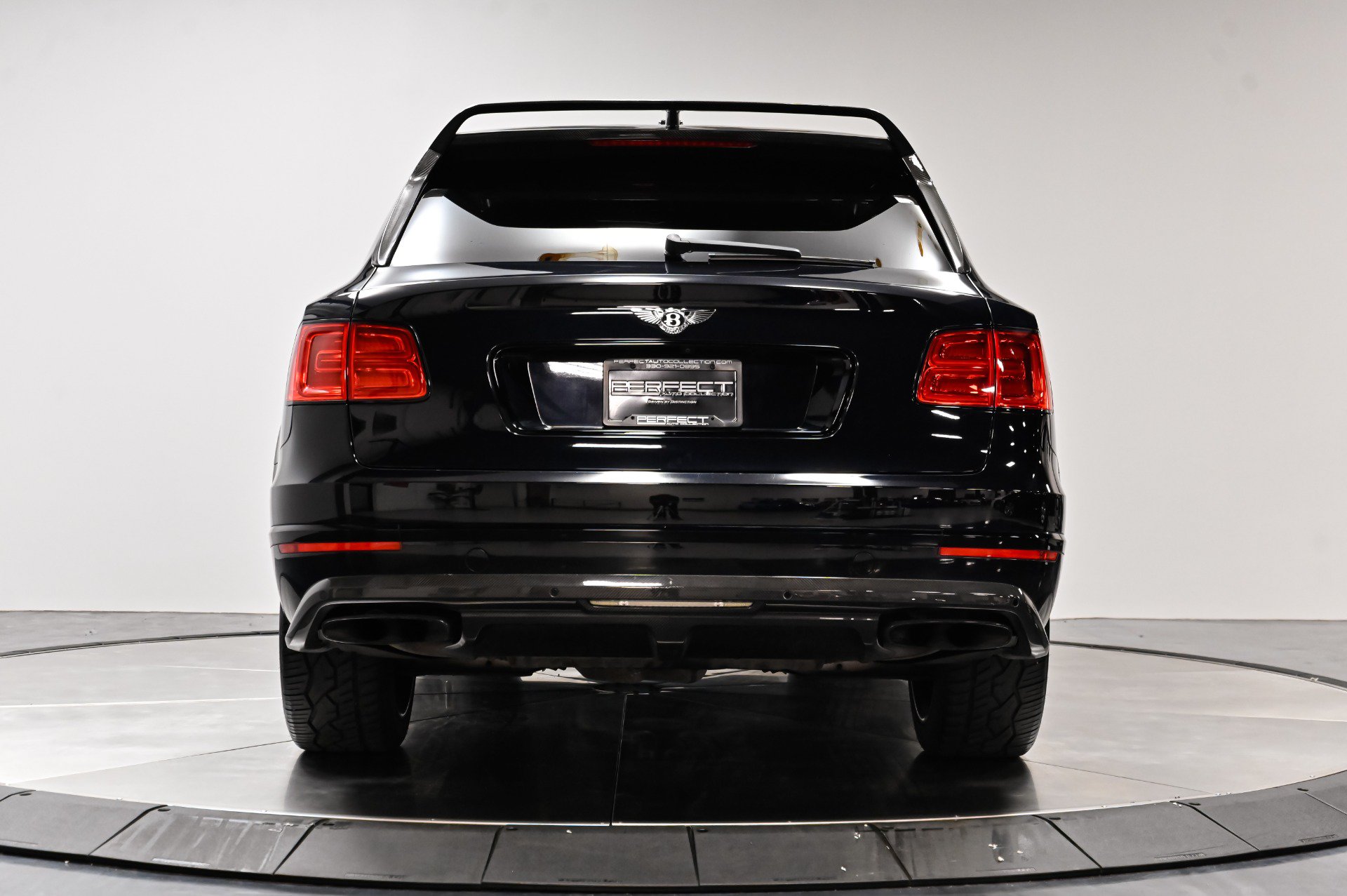 Used 2018 Bentley Bentayga w/ Black Specification AWD/4WD image 57