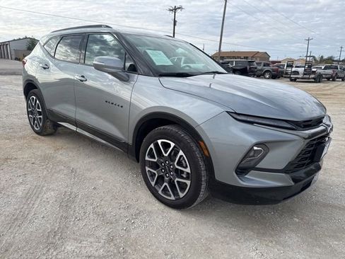 Used 2025 Chevrolet Blazer RS FWD image 8