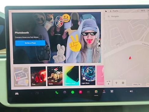 Used 2022 Tesla Model X image 47