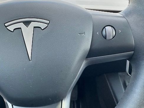 Used 2023 Tesla Model 3 Standard Range RWD image 18