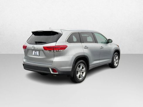 Used 2019 Toyota Highlander Limited image 7