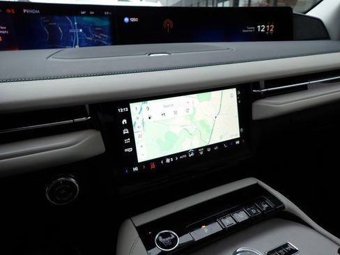 New 2025 Lincoln Navigator Reserve AWD/4WD image 29