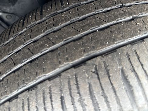 Used 2021 Nissan Rogue SV image 12