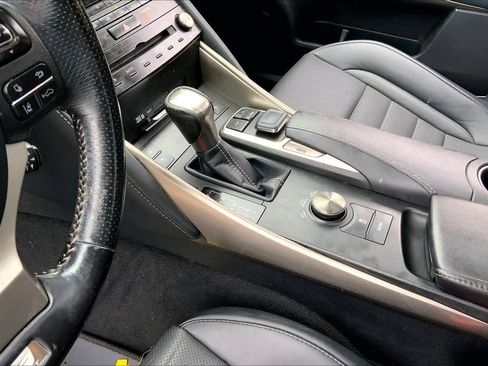 Used 2017 Lexus IS 200t F Sport image 16