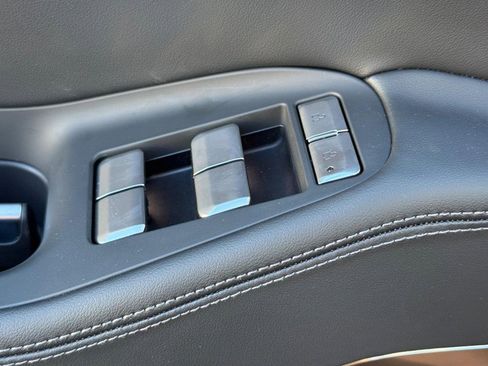 New 2025 Lincoln Navigator Reserve w/ Jet Appearance Package image 17