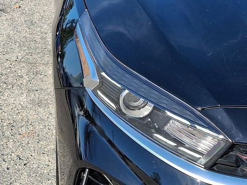 Certified 2024 Kia Forte GT-Line image 11