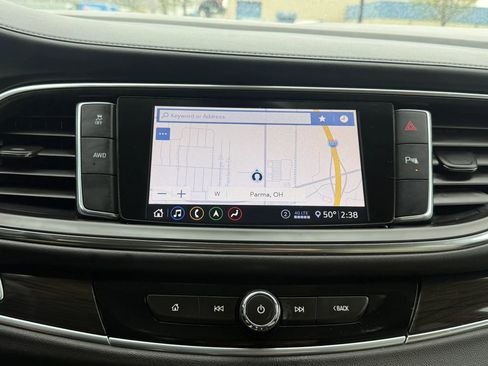 Used 2021 Buick Enclave Essence w/ Sound and Sites Package AWD/4WD image 35