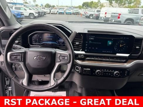 Used 2024 Chevrolet Silverado 1500 RST AWD/4WD image 17