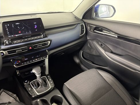 Used 2023 Kia Seltos S w/ Navigation Package image 36