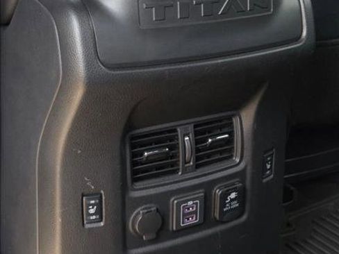 Used 2023 Nissan Titan PRO-4X w/ Pro-4x Convenience Package AWD/4WD image 17