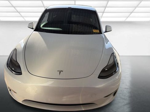 Used 2022 Tesla Model Y Long Range AWD/4WD image 6