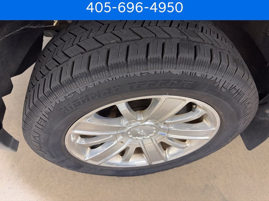 Used 2016 Chevrolet Silverado 1500 High Country w/ High Country Premium Package AWD/4WD image 2