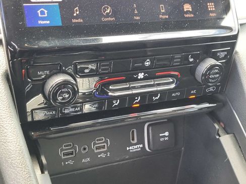 Used 2023 Jeep Grand Cherokee 4WD 4xe image 21