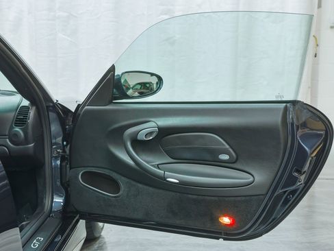 Used 2004 Porsche 911 GT3 image 84