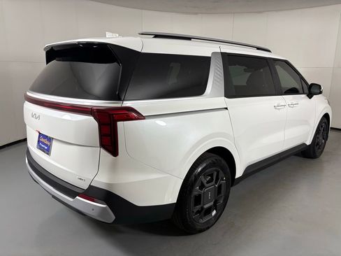 New 2026 Kia Carnival EX image 8