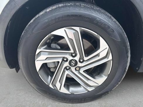 Used 2022 Hyundai Santa Fe SEL FWD image 11