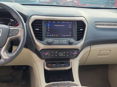 Used 2020 GMC Acadia Denali w/ Technology Package FWD image 18