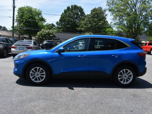 Used 2021 Ford Escape SE FWD image 3