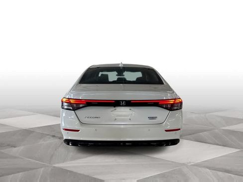 Used 2023 Honda Accord Touring image 7