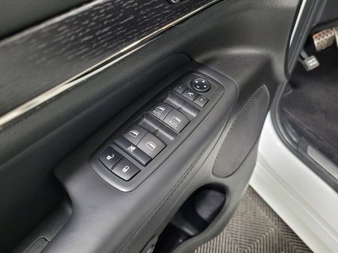 Used 2020 Jeep Grand Cherokee High Altitude AWD/4WD image 27