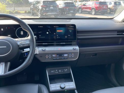 Used 2024 Hyundai Kona Limited FWD image 22