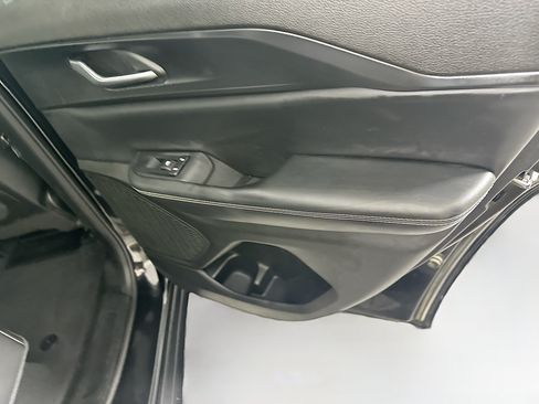 Used 2023 Jeep Grand Cherokee Altitude AWD/4WD image 29