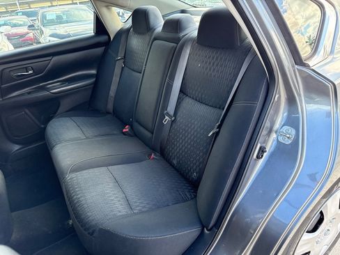 Used 2018 Nissan Altima 2.5 S w/ S Convenience Package image 11