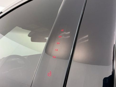 Used 2025 Lincoln Aviator Reserve w/ Equipment Group 201A image 13