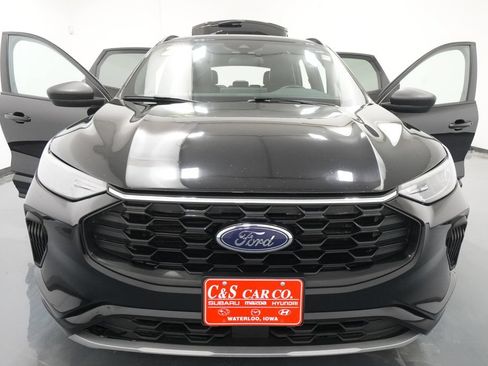 Used 2024 Ford Escape ST-Line w/ Equipment Group 301A FWD image 30