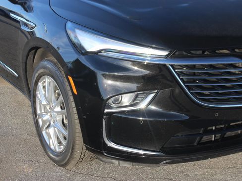 Used 2022 Buick Enclave Premium w/ Experience Buick Package image 9