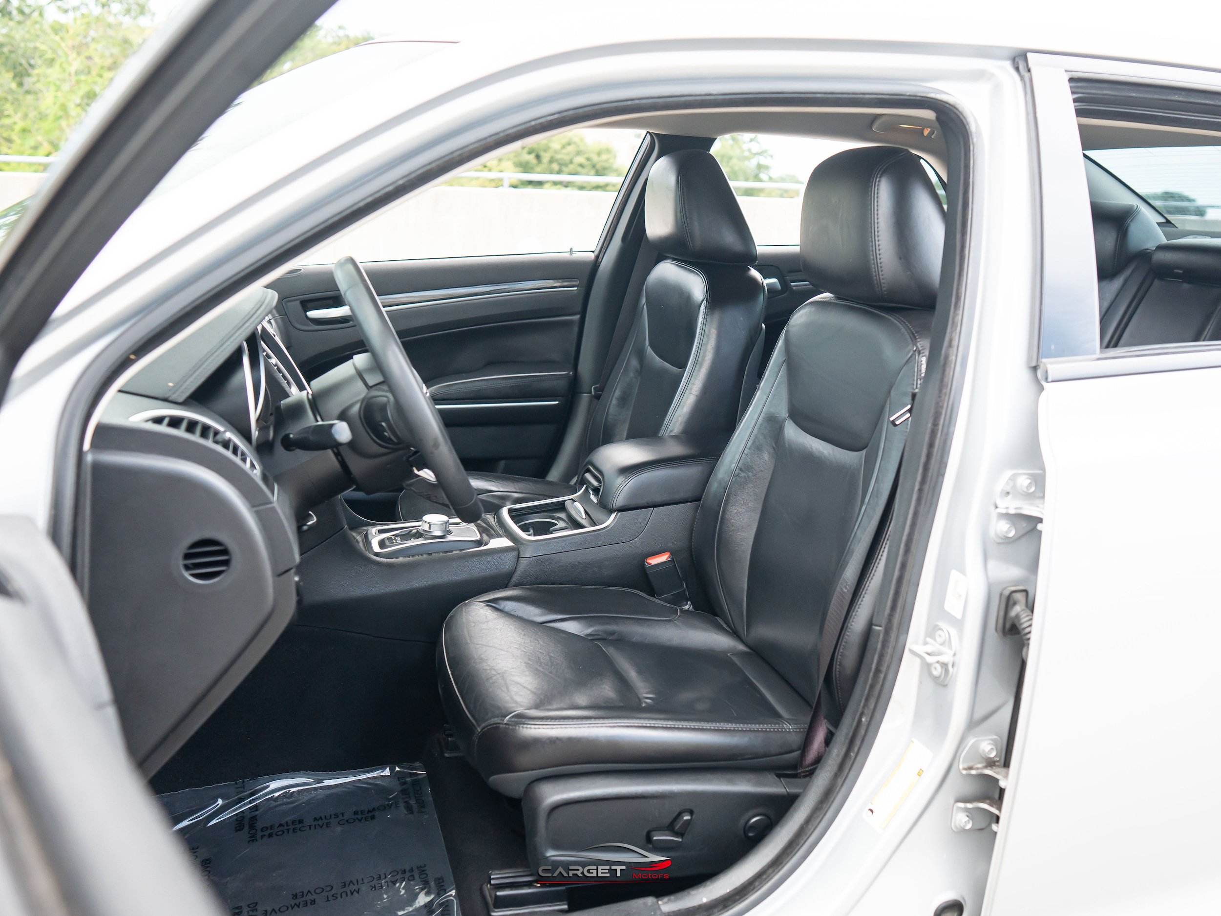 Used 2022 Chrysler 300 Touring L RWD image 16