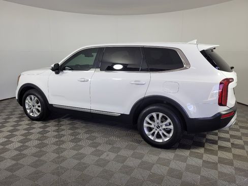 Used 2021 Kia Telluride LX FWD image 3