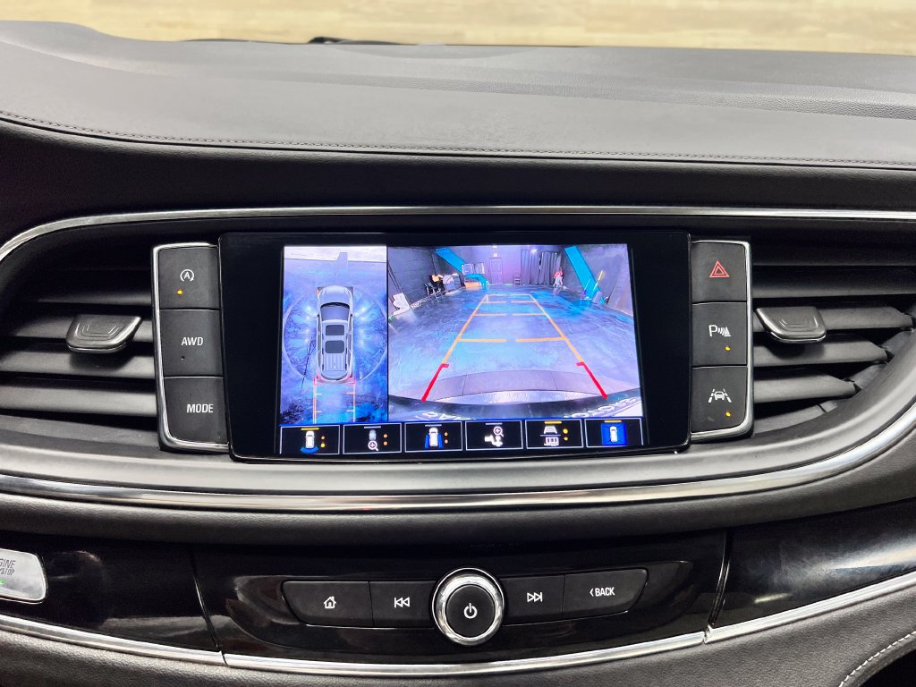 Used 2023 Buick Enclave Avenir w/ Avenir Technology Package AWD/4WD image 31