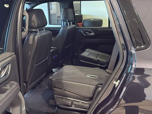 Used 2022 Chevrolet Tahoe RST w/ Luxury Package image 21