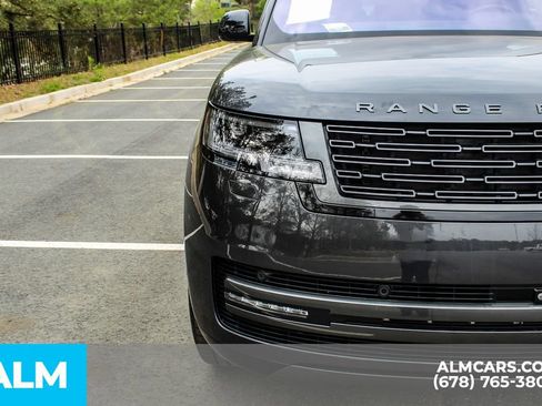 Used 2023 Land Rover Range Rover Long Wheelbase SE AWD/4WD image 11