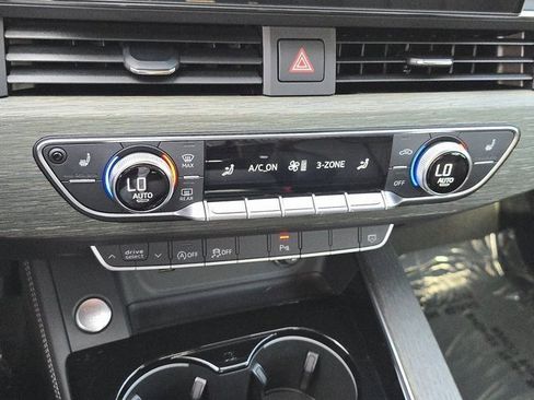 Used 2022 Audi A5 2.0T Premium Plus w/ Premium Plus image 27