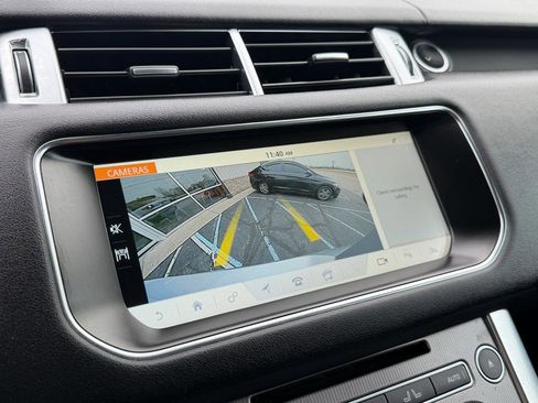 Used 2017 Land Rover Range Rover Sport HSE image 19