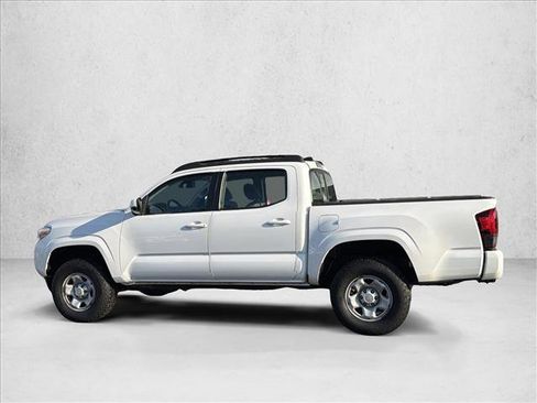 Used 2018 Toyota Tacoma SR w/ SR Convenience Package image 8